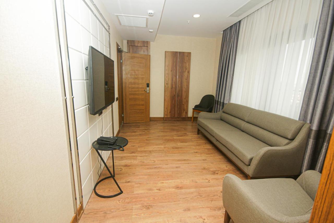 United Hotel International 야운데 외부 사진