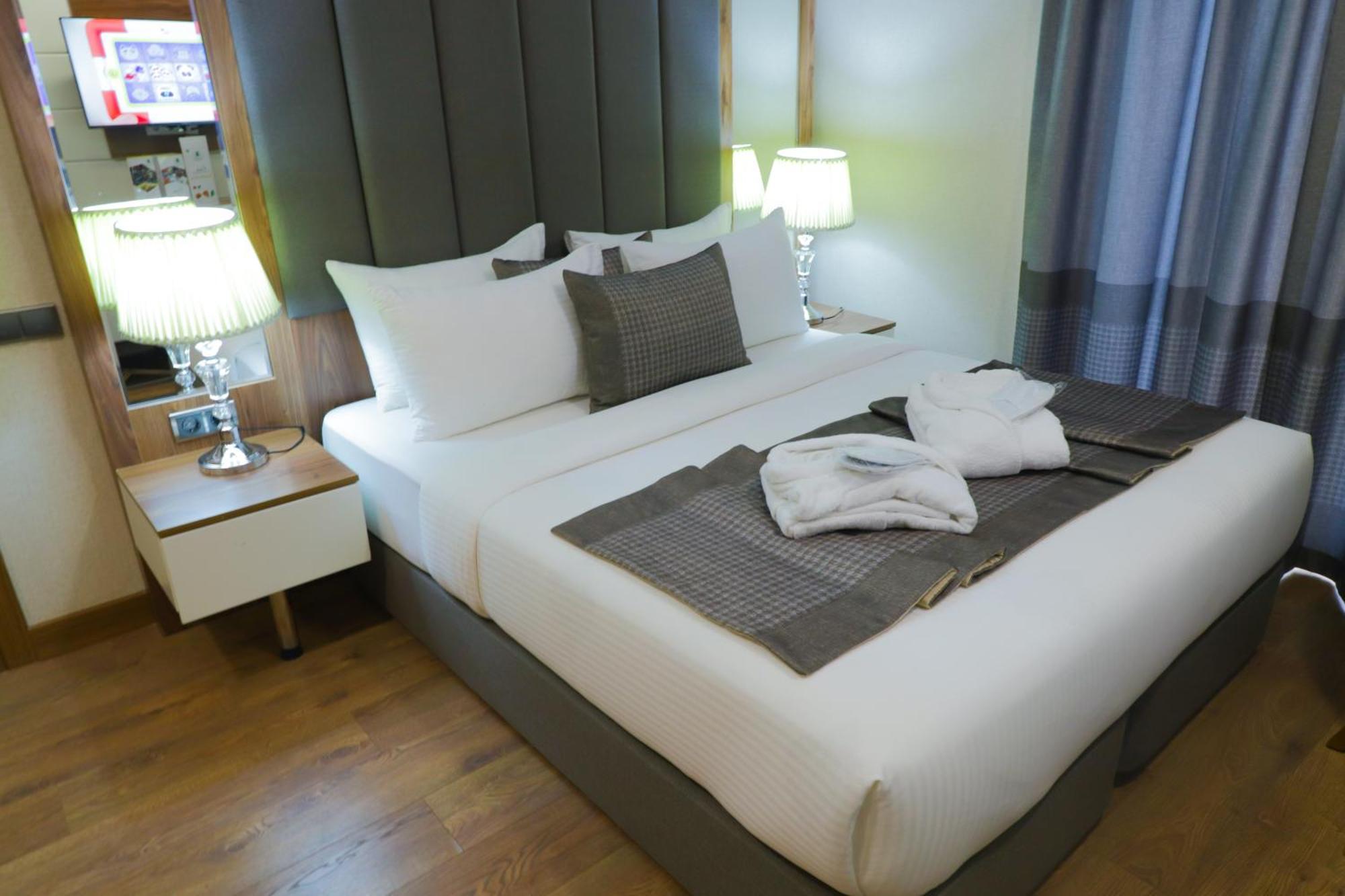United Hotel International 야운데 외부 사진