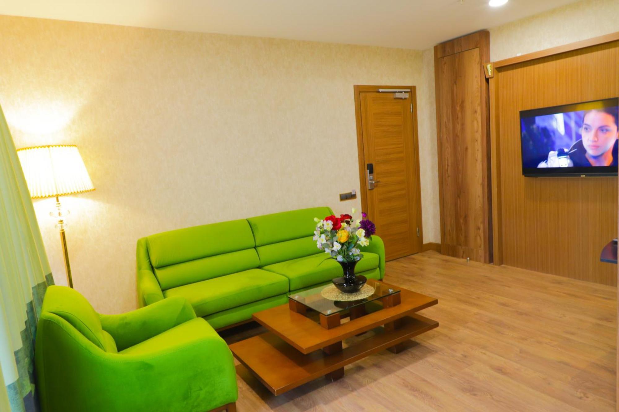 United Hotel International 야운데 외부 사진