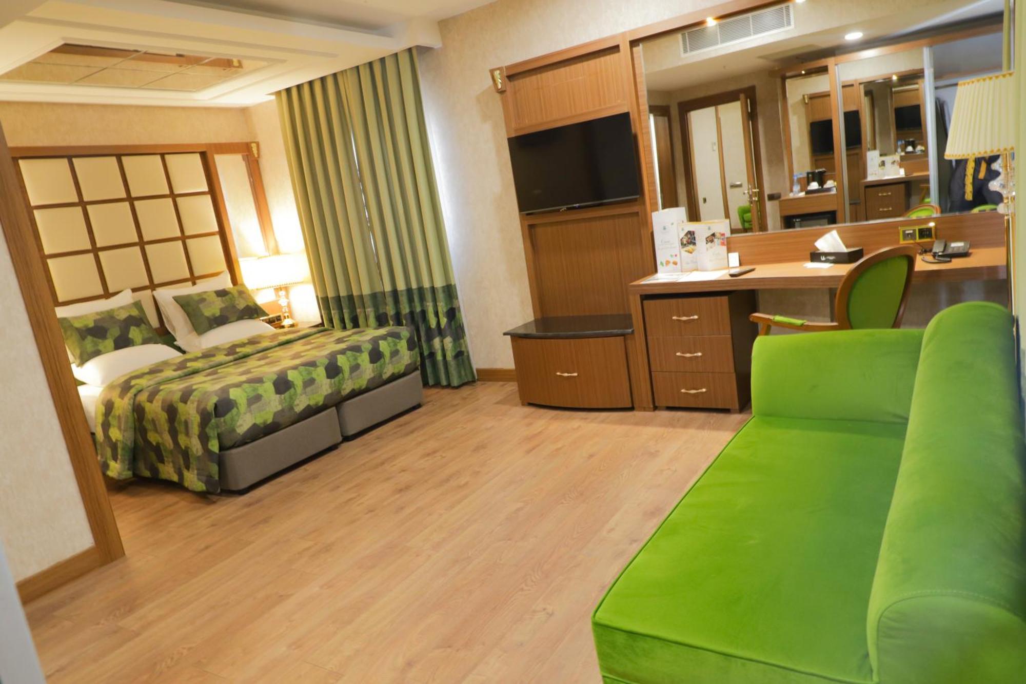 United Hotel International 야운데 외부 사진